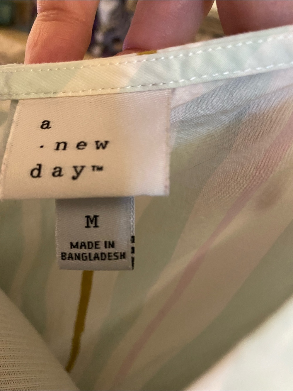 A NEW DAY 100% cotton peplum top. V-neck w/ hook. Elastic cuffs and waist. Cute! - Picture 7 of 10